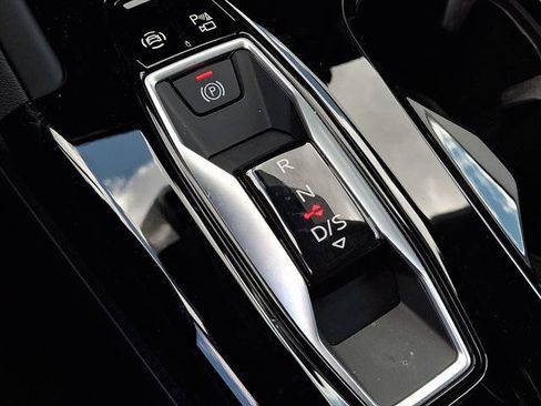 Certified 2025 Audi Q5 Premium w/ Premium Plus AWD/4WD image 16