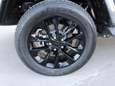 Used 2022 Jeep Gladiator Overland image 7