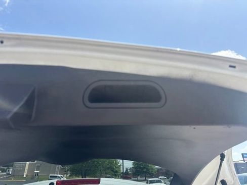 Used 2022 Buick Encore Preferred FWD image 24