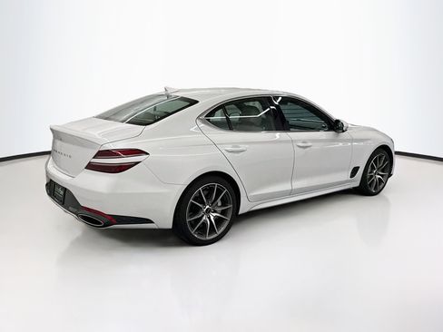 Used 2025 Genesis G70 2.5T RWD image 9