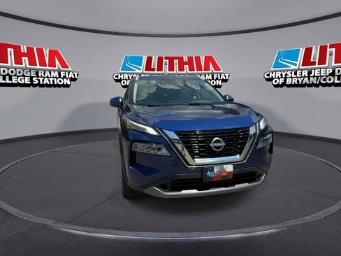 Used 2023 Nissan Rogue SL w/ SL Premium Package AWD/4WD image 2