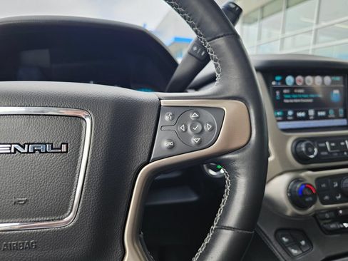 Used 2019 GMC Yukon Denali w/ Denali Ultimate Package AWD/4WD image 35