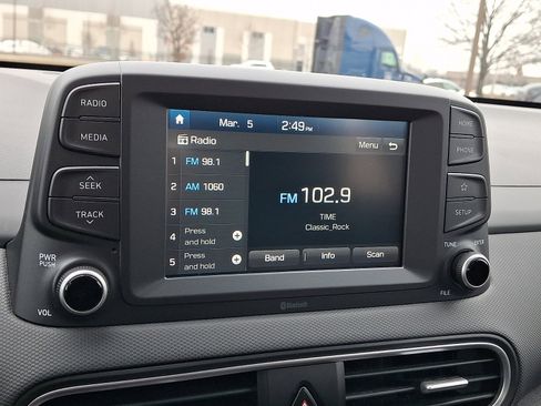 Used 2019 Hyundai Kona SE image 16