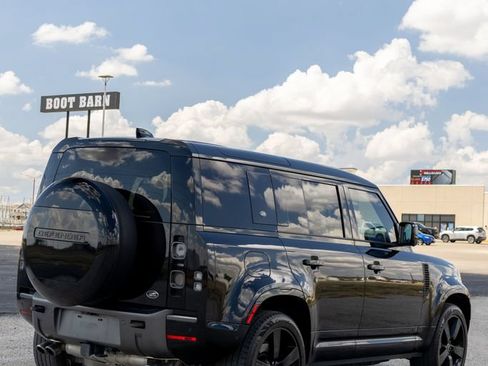 Used 2023 Land Rover Defender 110 V8 AWD/4WD image 70
