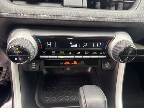 Used 2023 Toyota RAV4 XLE image 23