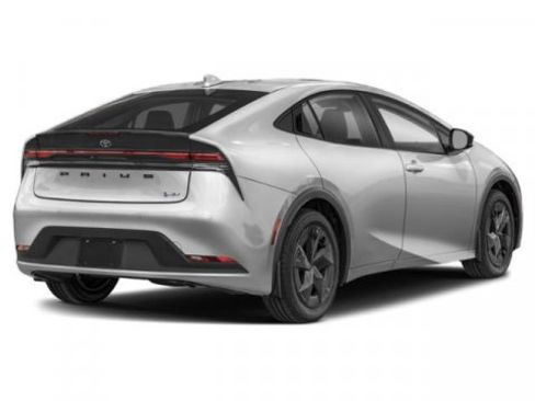 New 2026 Toyota Prius LE image 2