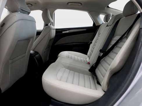 Used 2018 Ford Fusion S FWD image 15