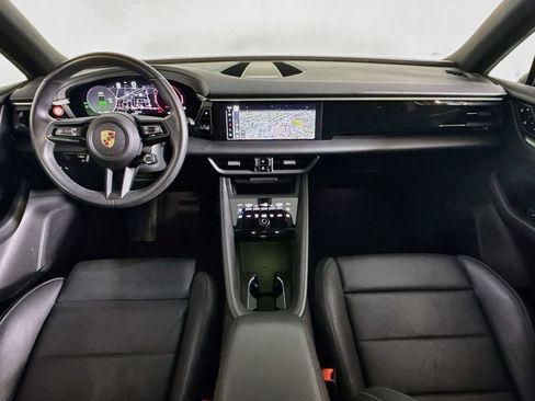 Certified 2025 Porsche Macan Electric RWD image 12