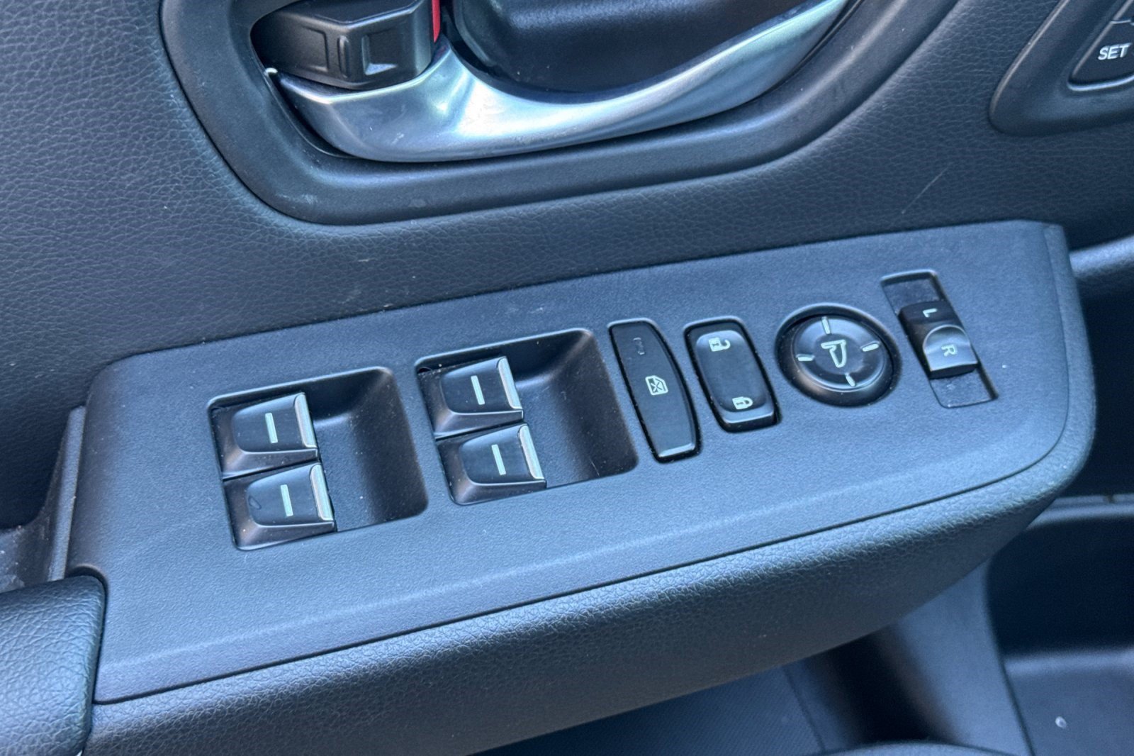 Certified 2025 Honda Pilot Touring image 13