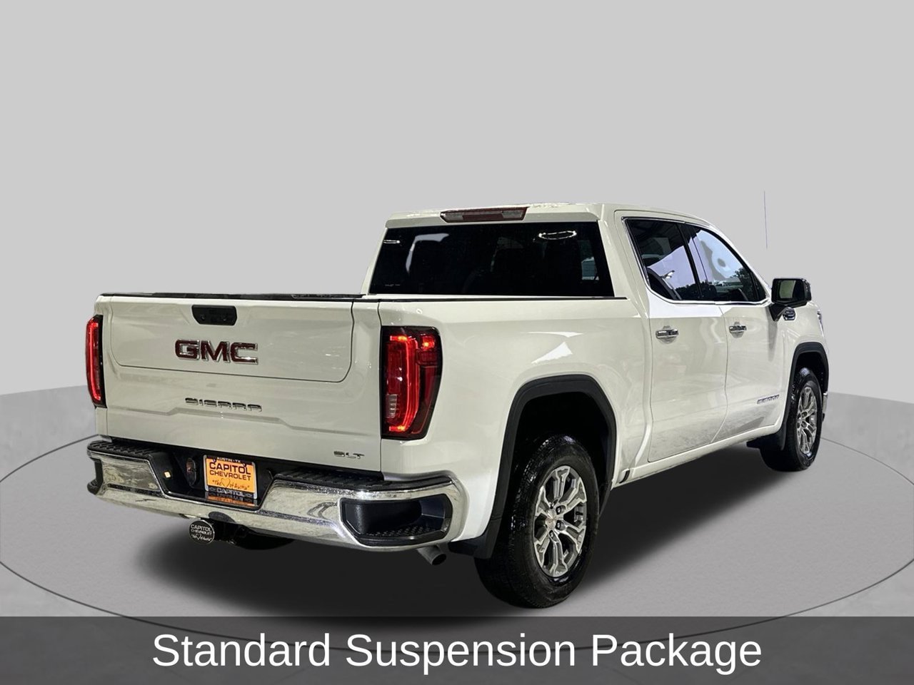 Used 2025 GMC Sierra 1500 SLT RWD image 5
