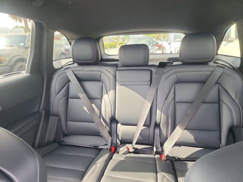 New 2025 Lincoln Nautilus Premier w/ Jet Appearance Package image 14