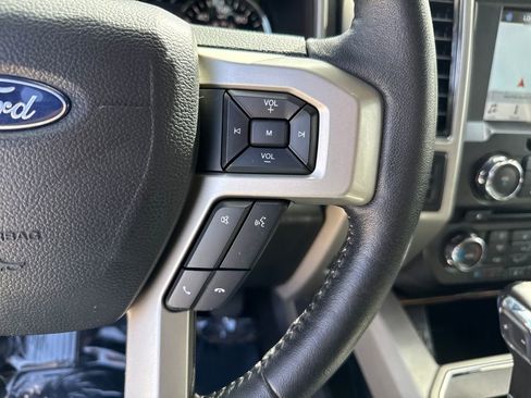 Used 2018 Ford F150 Lariat image 15