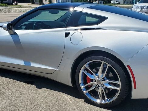 Used 2015 Chevrolet Corvette Stingray Coupe w/ Battery Protection Package RWD image 14