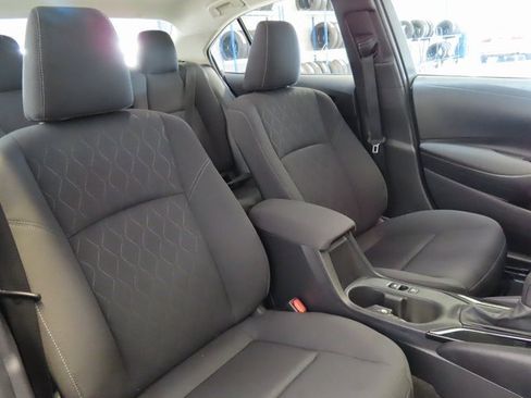 Used 2024 Toyota Corolla LE image 6