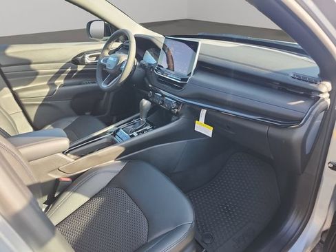 New 2026 Jeep Compass Latitude w/ Quick Order Package 29K image 38