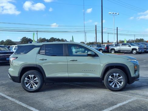 New 2026 Chevrolet Equinox LT w/ Convenience Package II image 3