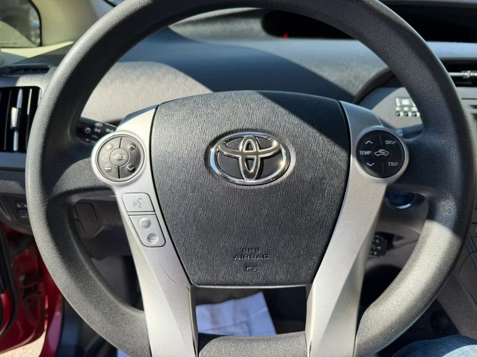 Used 2012 Toyota Prius Three FWD image 9