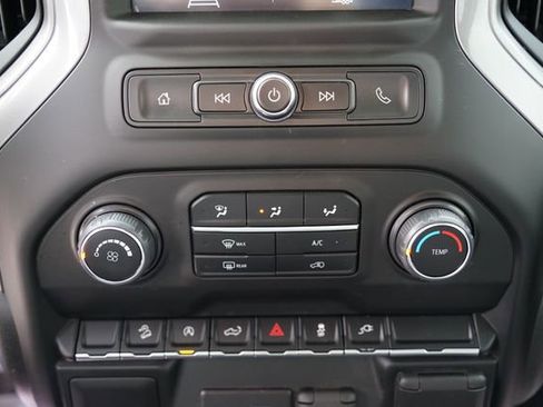 Used 2022 Chevrolet Silverado 1500 Custom Trail Boss AWD/4WD image 13