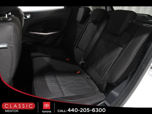 Used 2019 Ford EcoSport SE w/ SE Convenience Package image 18