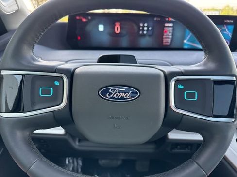 Used 2025 Ford Expedition Max Active RWD image 23