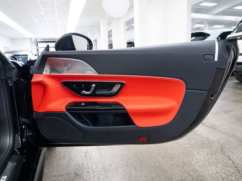 Used 2025 Mercedes-Benz AMG GT 63 image 19