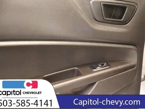 Used 2017 Ford Fiesta SE image 27