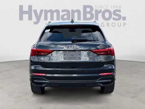 Used 2022 Audi Q3 2.0T Premium w/ Convenience Package image 4