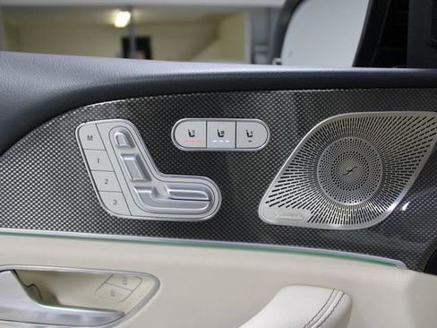 Used 2023 Mercedes-Benz GLS 450 4MATIC w/ AMG Line Exterior image 21