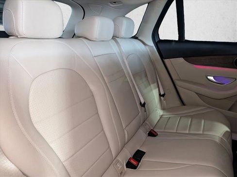 Certified 2022 Mercedes-Benz GLC 300 image 17