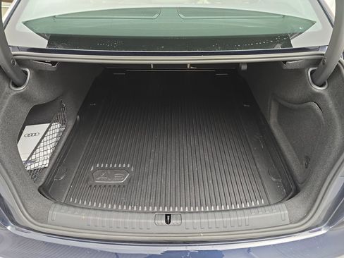 Used 2023 Audi A6 2.0T Premium w/ Convenience Package image 12