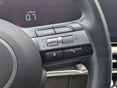 Used 2025 Hyundai Santa Cruz SEL FWD image 23