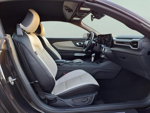 Used 2024 Ford Mustang GT Premium image 14