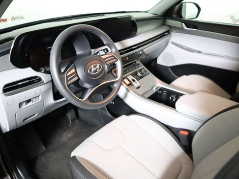 Used 2024 Hyundai Palisade SE image 28