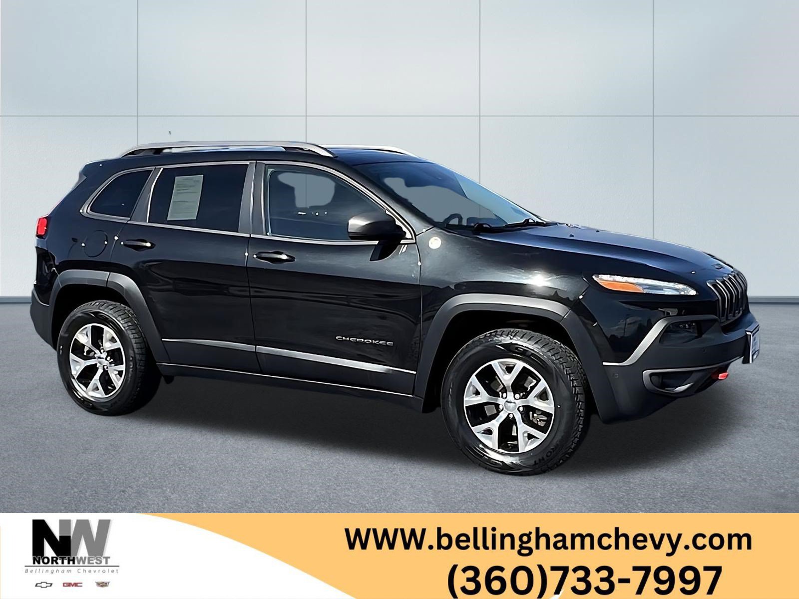 Used 2016 Jeep Cherokee Trailhawk w/ Leather Interior Group AWD/4WD image 1
