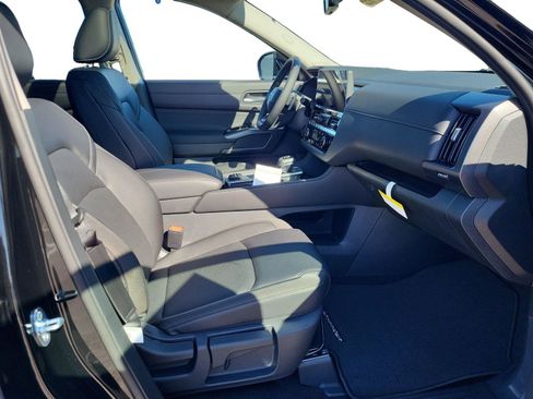 New 2026 Nissan Pathfinder SL image 29