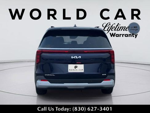 New 2026 Kia Carnival EX FWD image 10