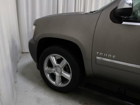 Used 2013 Chevrolet Tahoe LTZ AWD/4WD image 34