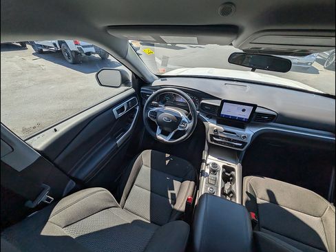 Certified 2023 Ford Explorer XLT AWD/4WD image 15