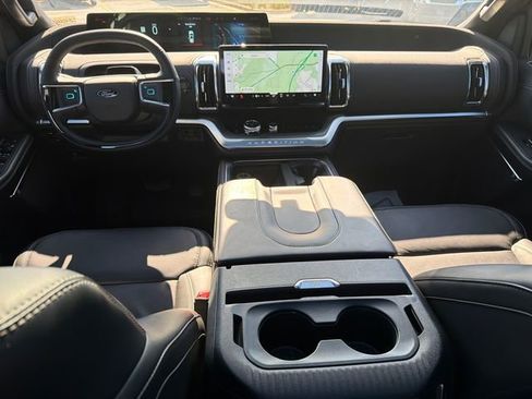 Used 2025 Ford Expedition Max Platinum w/ Stealth Performance Package image 24