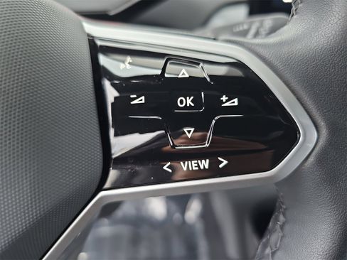 Certified 2023 Volkswagen ID.4 2WD image 18