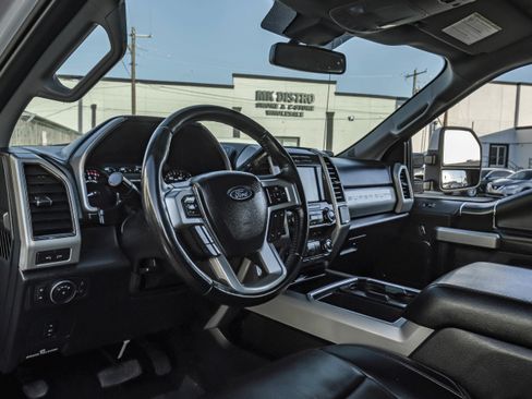 Used 2021 Ford F250 Lariat w/ Lariat Value Package image 2