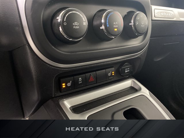 Used 2014 Jeep Compass Latitude AWD/4WD image 3
