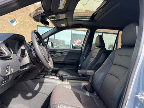 Used 2023 Honda Ridgeline Black Edition image 10