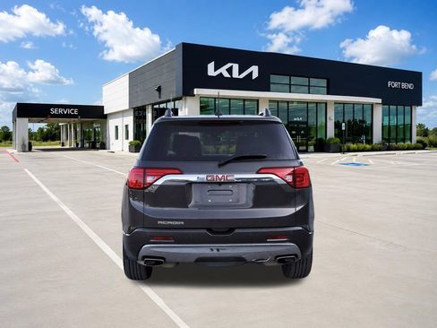 Used 2019 GMC Acadia Denali w/ Technology Package FWD image 6