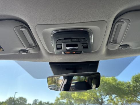 New 2025 Toyota Corolla Cross LE image 22