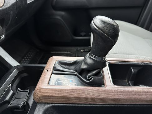 Used 2019 Toyota Tacoma SR5 image 22