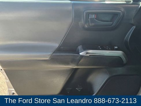 Used 2016 Toyota Tacoma SR5 image 24