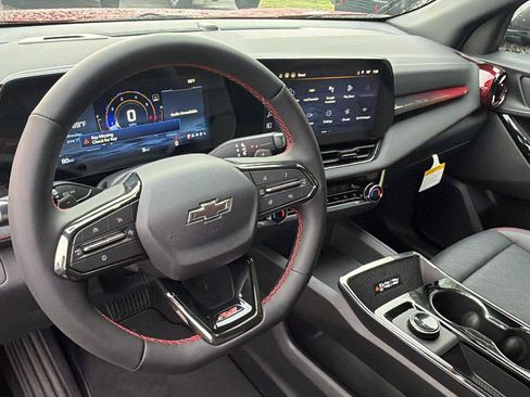 New 2026 Chevrolet Equinox RS w/ Convenience Package III FWD image 4