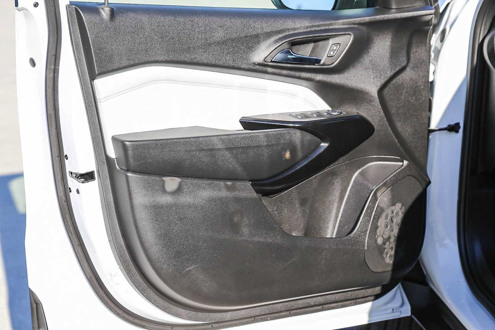 Used 2026 Chevrolet Trax LT FWD image 20