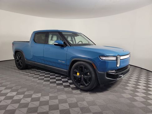 Used 2023 Rivian R1T Adventure image 7